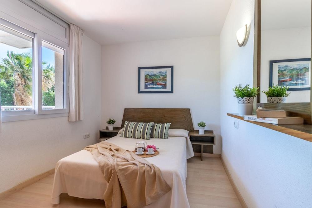 Port Canigo Apartments 罗萨斯 外观 照片